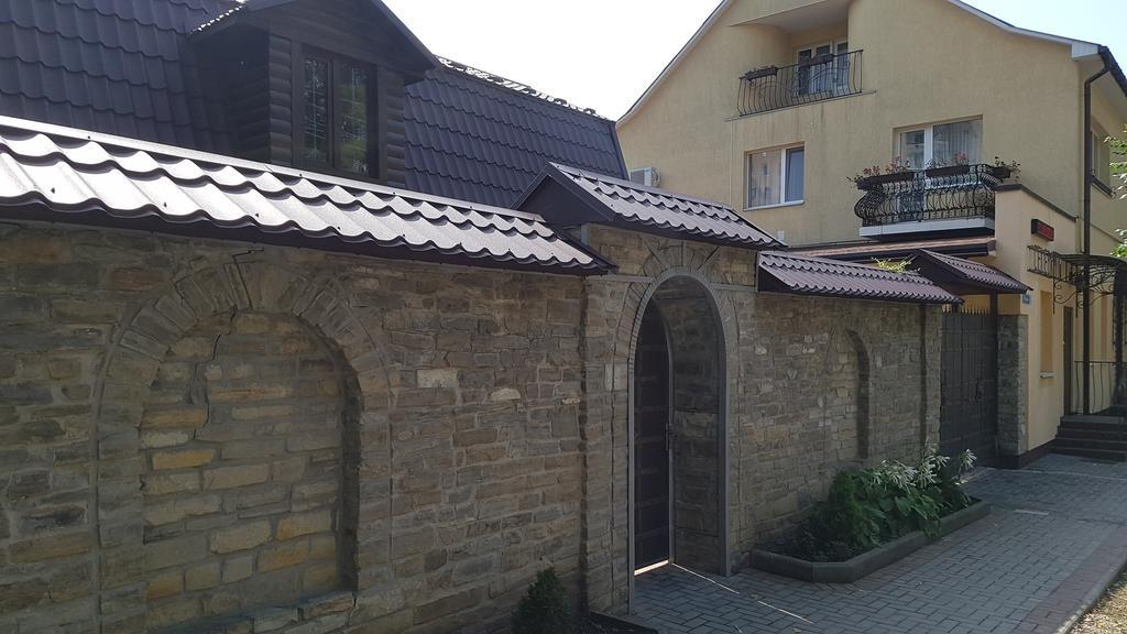 Celebrity Villa Kamjanets-Podilskyj Exteriör bild